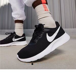 Nike Tanjun Running Shoes